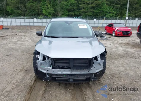 2024 Ford Escape Active z USA, uszkodzony, nr VIN 1FMCU0GN8RUA96030